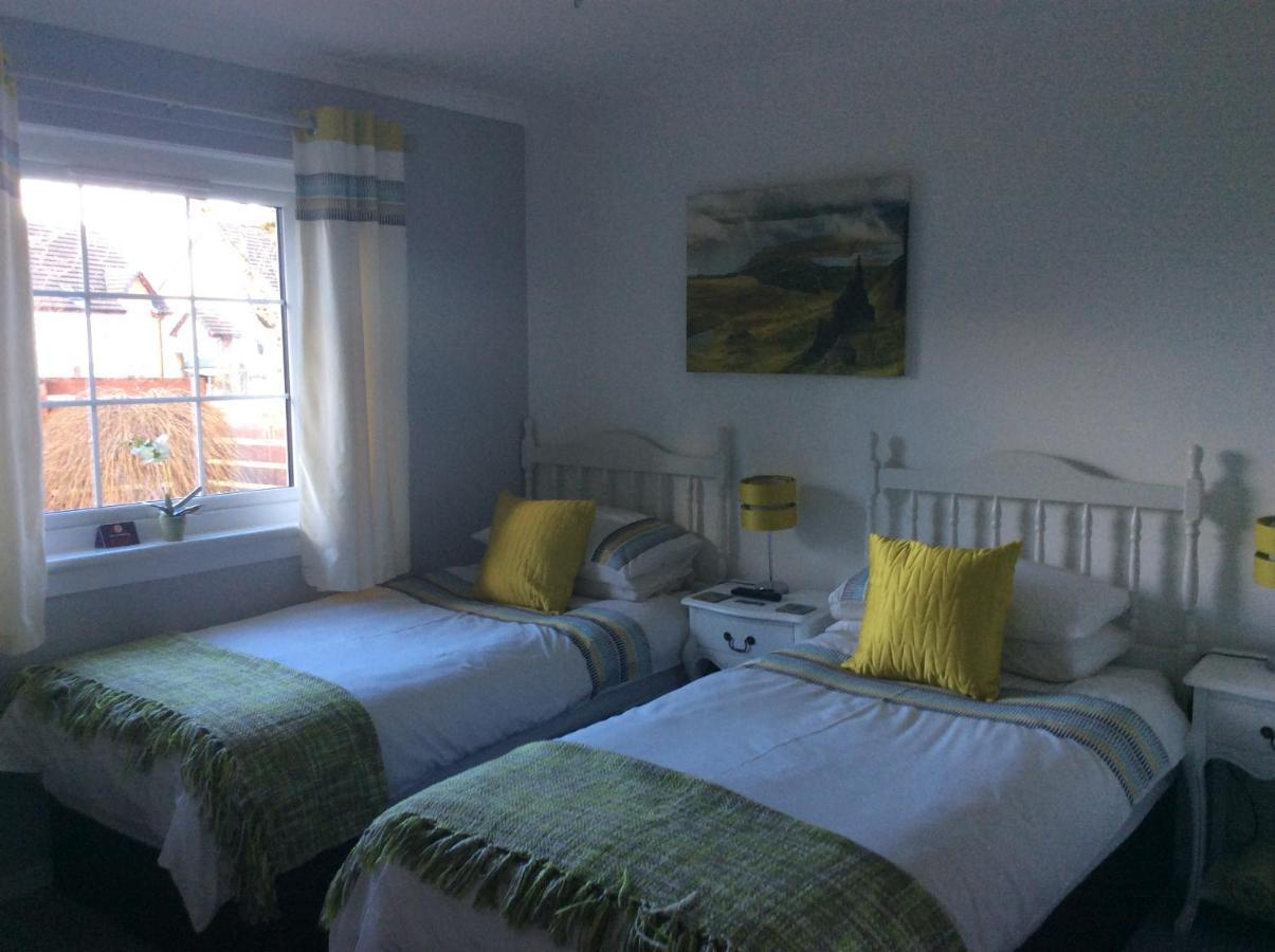 Oisean Sheonag Bed & Breakfast Portree Bagian luar foto